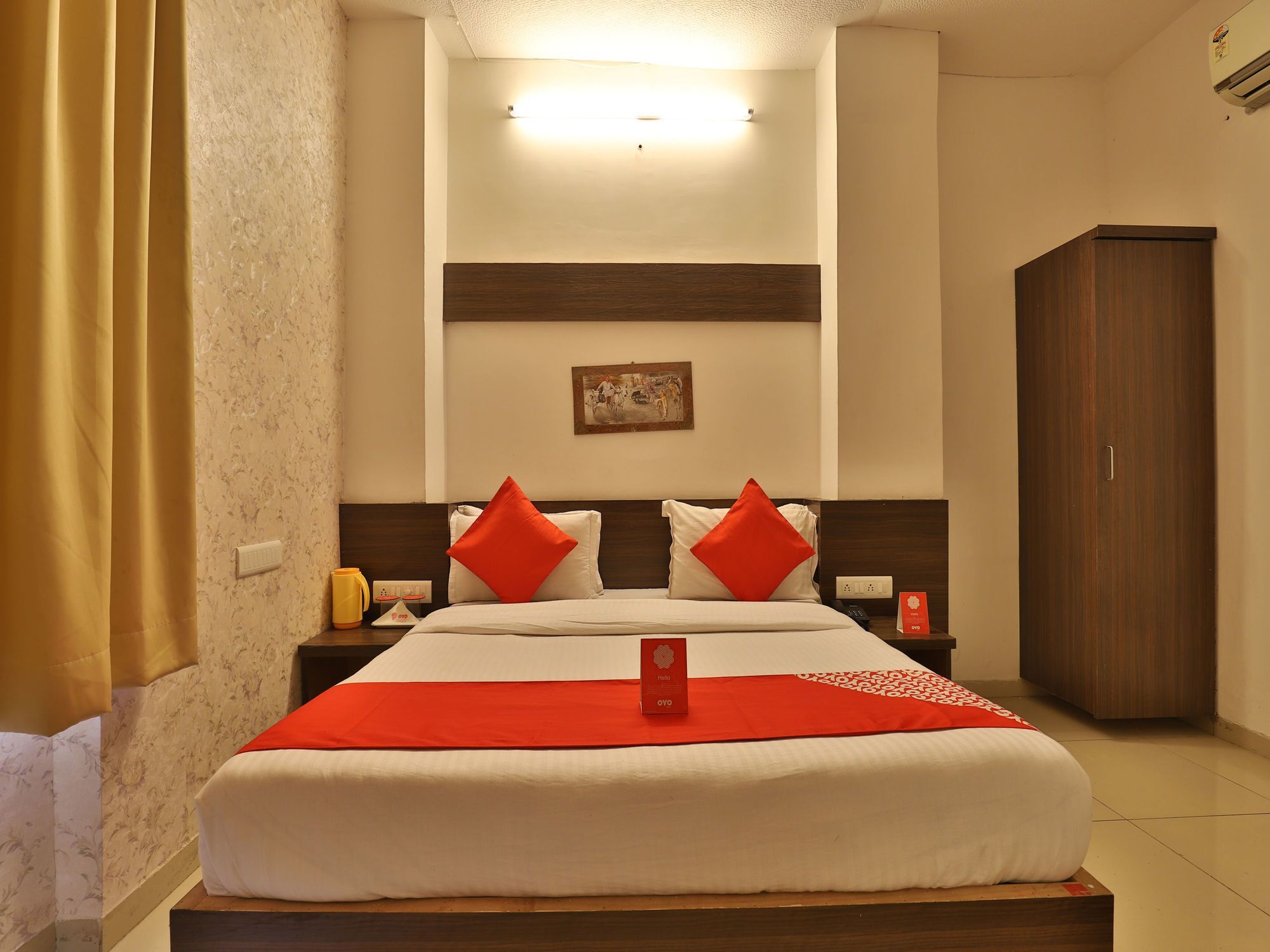 Oyo 11649 Hotel Mahima 甘地讷格尔 外观 照片